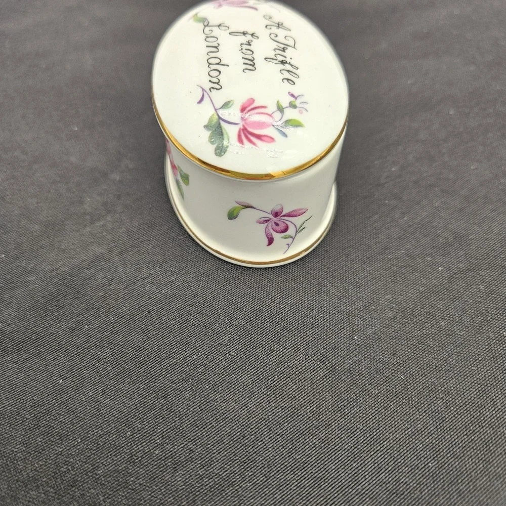 1930's Crown Staffordshire English Trinket Pot And Lid 